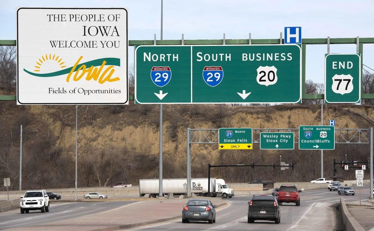 Placas temporales en Iowa online de dealer licenciado