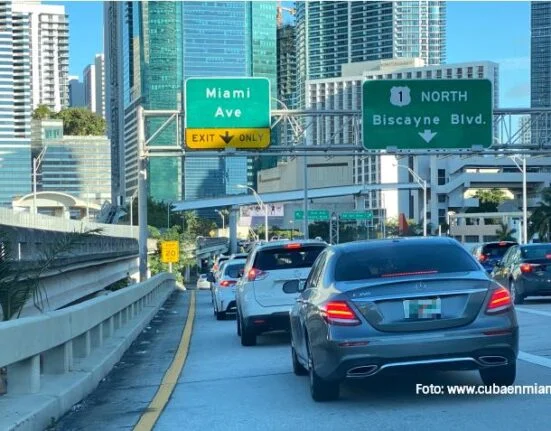 Sacar placas temporales en Florida online — guía completa del estado