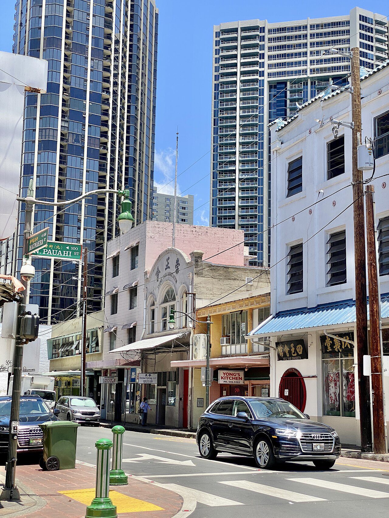 Maunakea Street en Chinatown, distrito comercial histórico de Honolulu