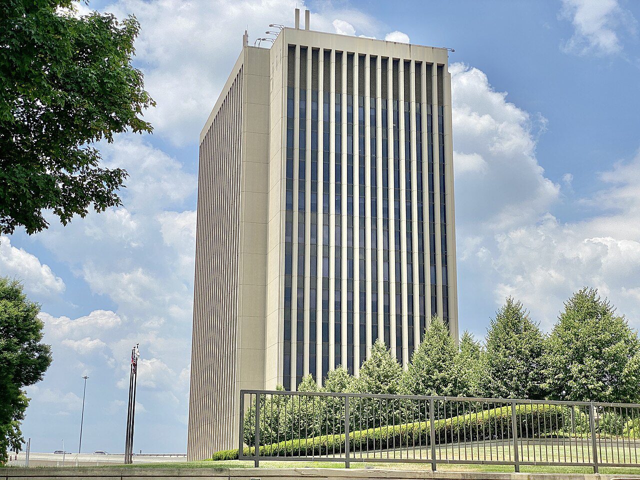 Edificio administrativo del condado de Montgomery en el centro de Dayton, Ohio