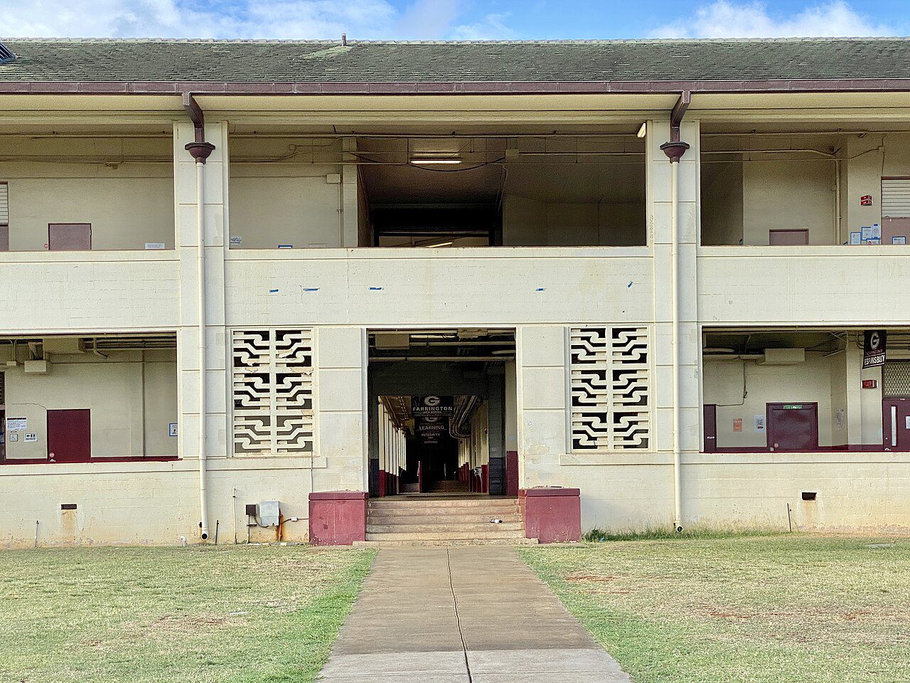 King Street en Kalihi, barrio trabajador de Honolulu, Hawaii