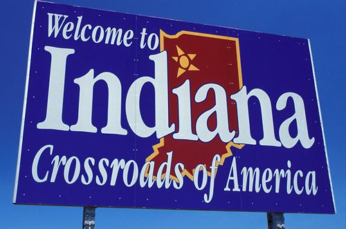 Letrero Welcome to Indiana Crossroads of America, entrada al estado donde sacamos placas temporales