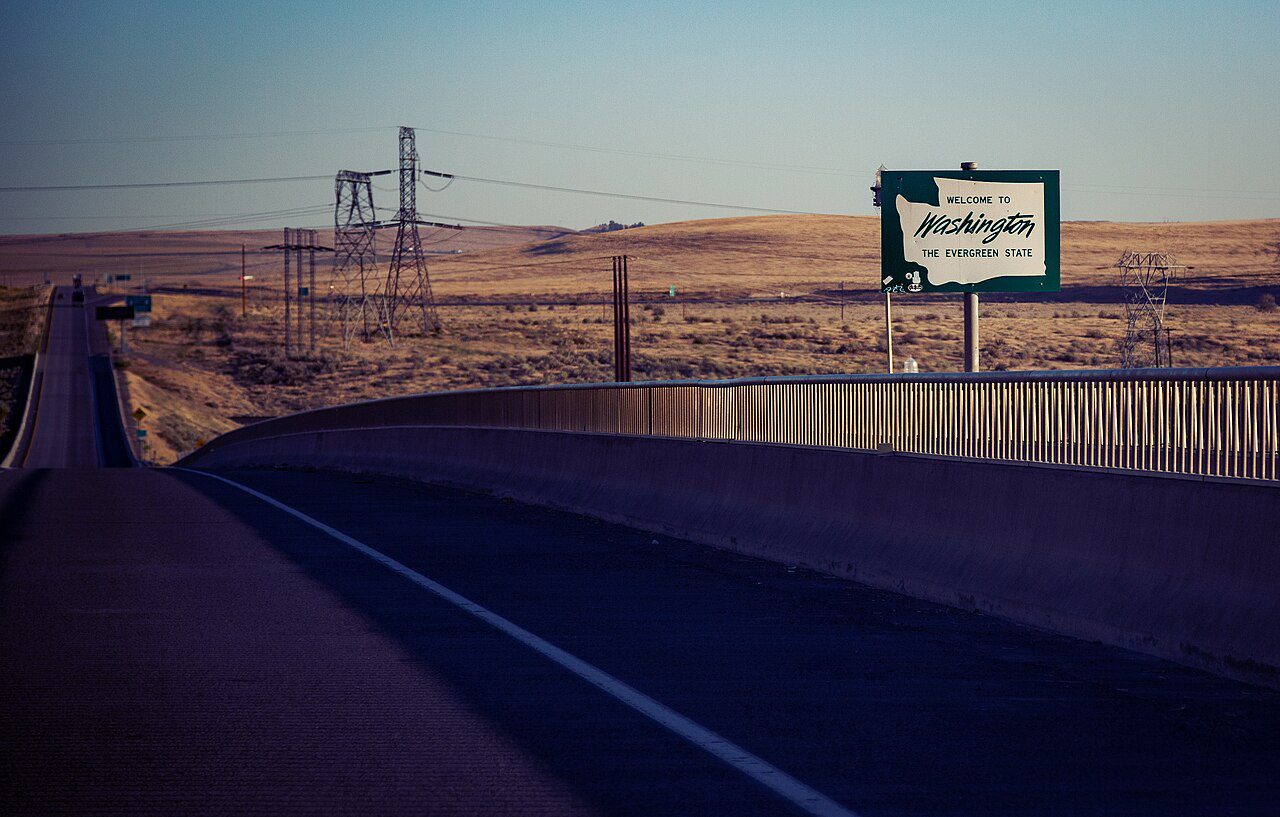 Letrero Welcome to Washington The Evergreen State, entrada al estado donde tramitamos placas temporales